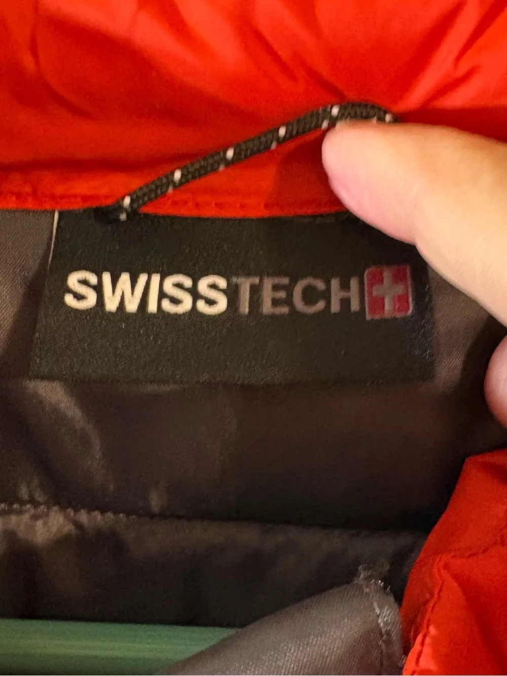 Swiss Tech puffer vest Mens XL orange lightweight water-resist snap pockets
